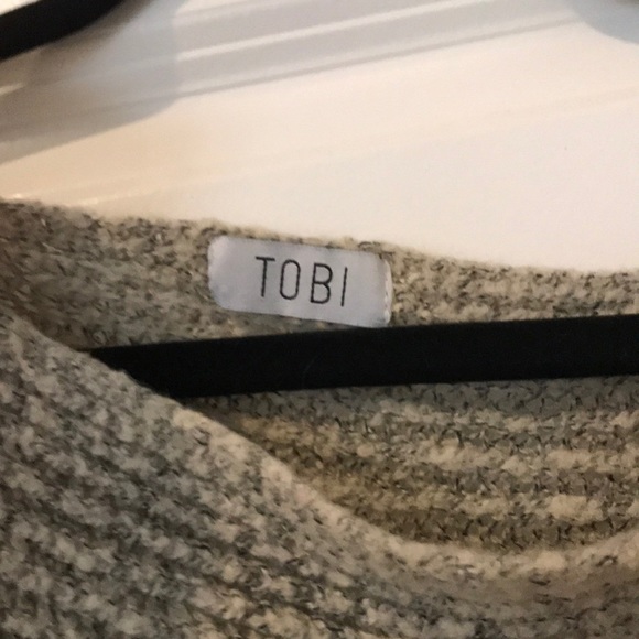 TOBI Sweater - Picture 3 of 3